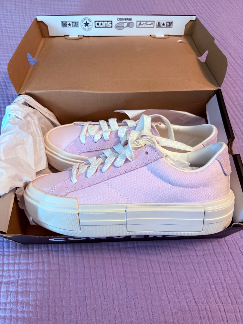 Lavender Converse Unisex Sneakers women’s 12.5